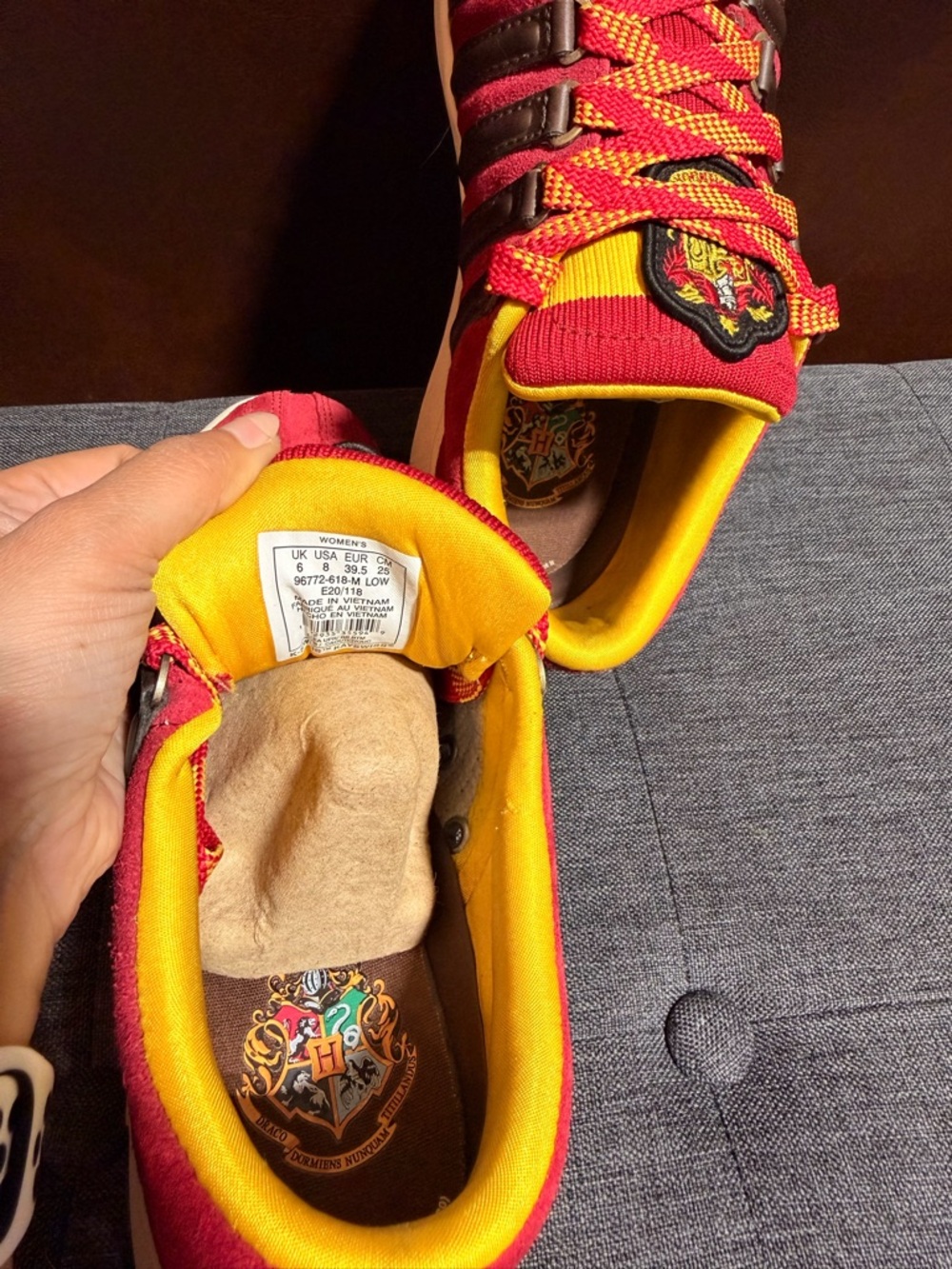K-Swiss x Harry Potter Classic 2000 Gryffindor Sneakers - Women's Size 6 - Picture 9 of 11